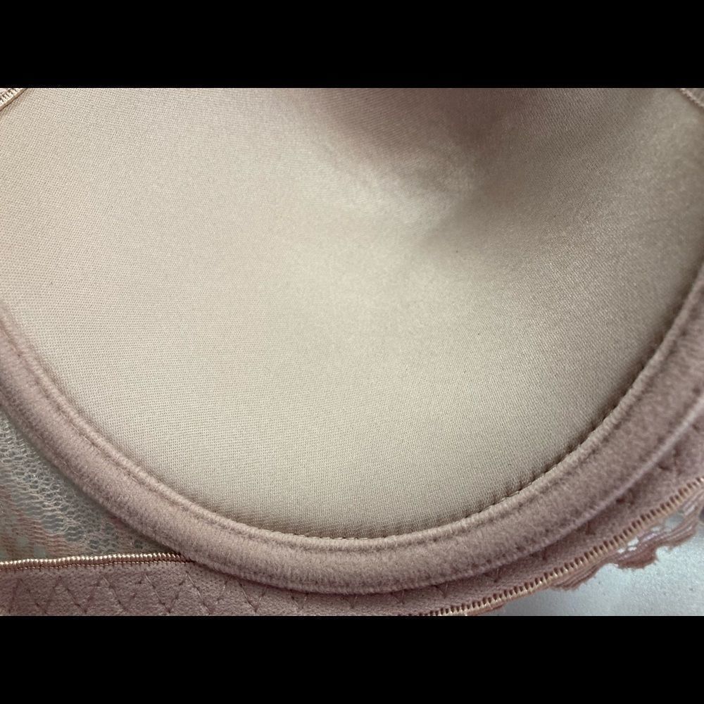 Lacy Tan Bra, Size 36D - Picture 7 of 12